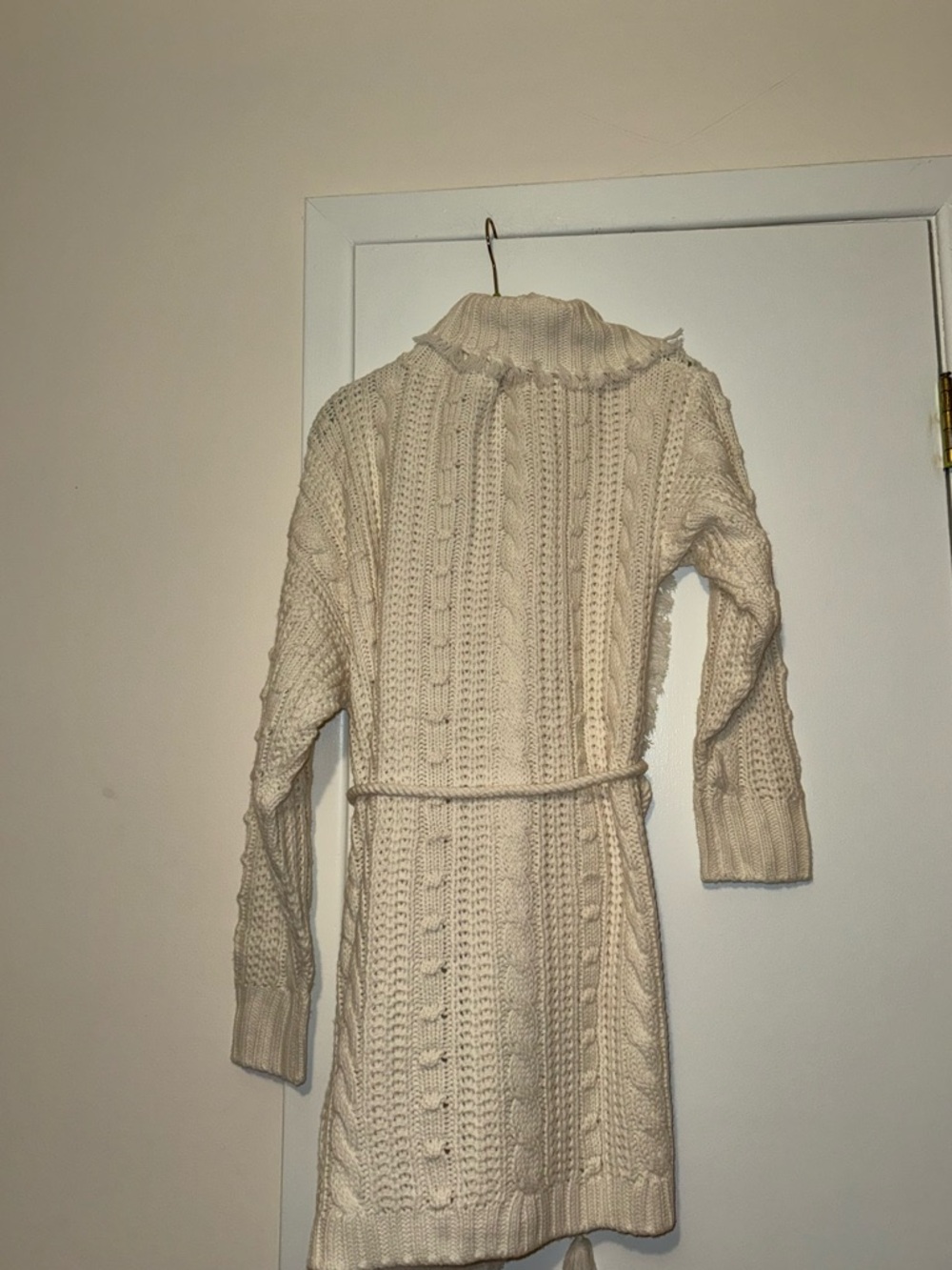 525 America Cream Cable Knit Scoop Neck Sweater - Picture 6 of 7